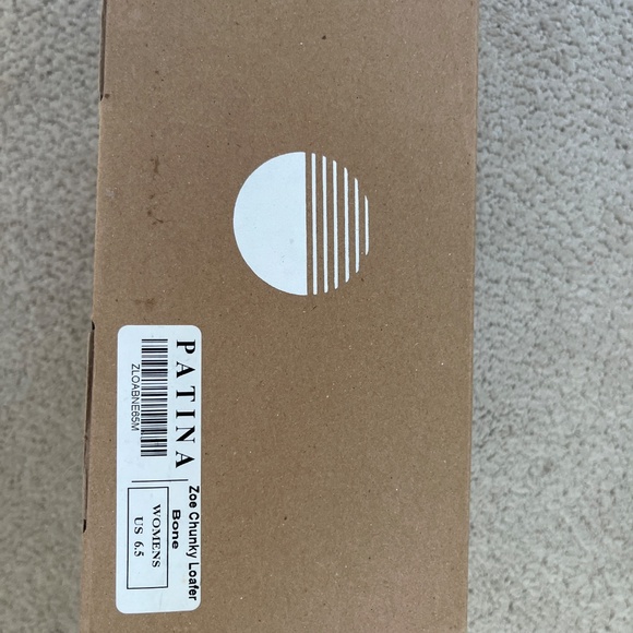 Patina Zoe chunky lug sole loafer - Picture 9 of 10